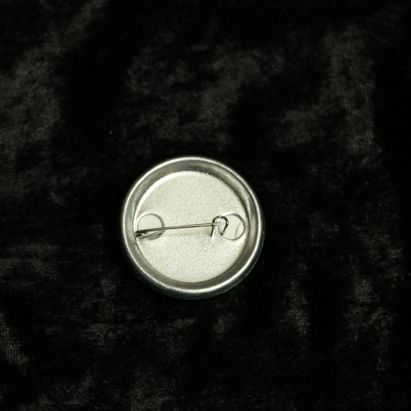 Magical Dragon Eye Pin-back Button/Pin - Picture 2 of 4
